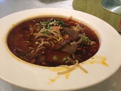 -品悦酒店(三林古镇店)