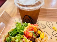 -油梨树 AVOCADO TREE(亮马桥店)