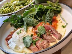 香煎牛菲力和红酒烩牛肉土豆泥-Wagas沃歌斯(长宁龙之梦店)
