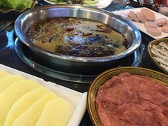 -大口潮边炉中餐火锅