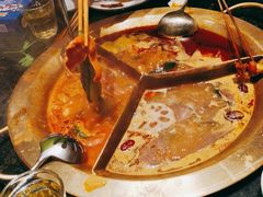 -周师兄大刀腰片火锅(洪崖洞旗舰店)