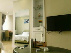 -上寓酒店公寓(原皇室堡酒店公寓)