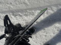 -乔波室内滑雪场