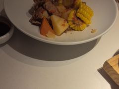 番茄玉米煲龙骨-汤城小厨•粤菜•靓汤(金宝街店)
