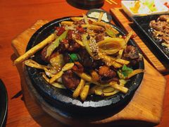 韩式瓦香鸡-鑫日千里马朝鲜族小馆(总店)