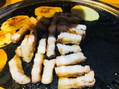 -唯成•韩国炭火烤肉 유성고기