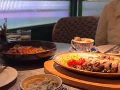 -芭莉与彩虹西餐厅(成都合生汇店)