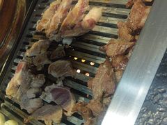 -臻牛烤肉