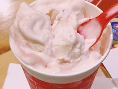 草莓芝士蛋糕冰淇凌-DQ·蛋糕·冰淇淋(包河万达店)