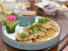 -伊源鼎盛餐饮服务有限公司