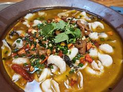 -小小河边鱼·黄辣丁鲜鱼锅(黎阳店)