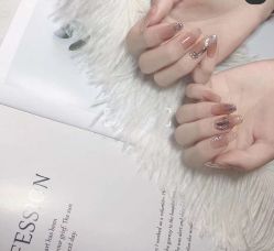 -慕拉美甲美睫皮肤管理