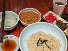 -裕兴记•蟹黄面馆(人民广场店)