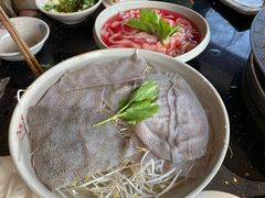 -茅草房·河畔园林火锅