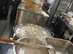 -老西白点心店