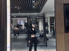 -黄金时代游泳健身云畔会所(绿地中心双子塔店)