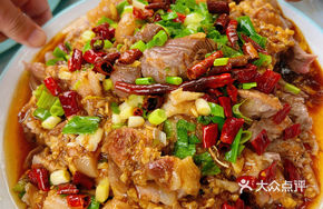Garlic Stir-fried Pig's Trotter
