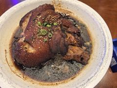 -老码头黑皮肘子锅包肉熏酱水饺(文政街店)