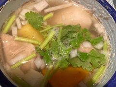 新疆缸缸肉-巴扎美食·新疆菜·西域歌舞表演餐厅(新疆大厦店)