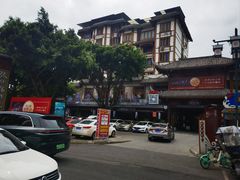-张公桥美食街