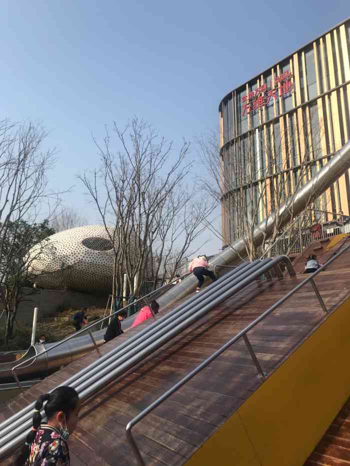 奇趣蛋壳公园
