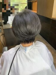 -韩国李知恩形象设计