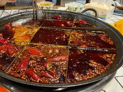 -六婶老火锅(交通大学直营店)