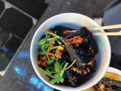 -黑色经典臭豆腐·湖南特产(步行街店)