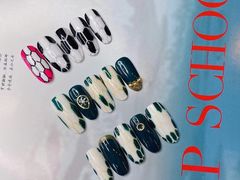 -艺采红鹰职业培训学校