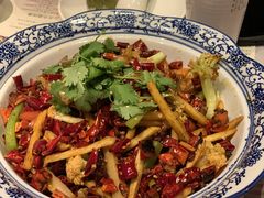 麻辣香锅-胡桃里音乐酒馆(海雅缤纷城店)