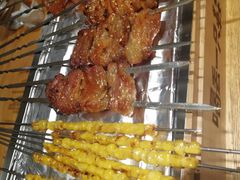 -喝丢一只鞋海鲜烧烤·海肠捞饭(文体街店)