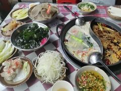 -赵美丽·重庆社区火锅·直营店(火车东站·中豪国际店)