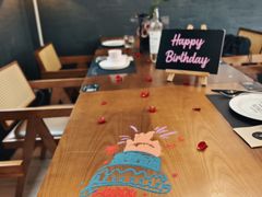 -Mark&Mars Restaurant