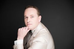 点击看大图 -THE QUEEN(北京店)