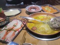 -洱火云南酸菜牛肉火锅(石景山当代商城店)