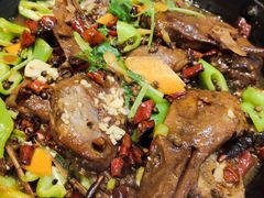 干锅鸭头-渔记熏肉大饼
