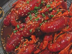 -肥肥虾庄·金牌油焖大虾(汉口城市广场店)