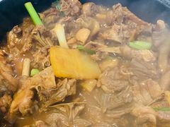 大清远黑棕鹅煲-伍哥厨房(新滘东路店)