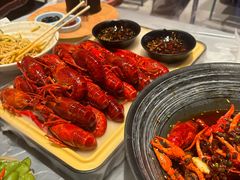 -肥肥虾庄·金牌油焖大虾(杨园滨江时代walk店)