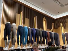 -lululemon athletica(希慎广场店)