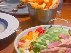 无花果牛肉沙拉-West10 西拾·西餐厅·创意菜(未来科技城店)