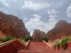 -天山神秘大峡谷