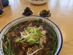 -镇南锅盖面馆(解放路店)