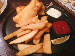 -Hooley's活利仕西餐厅(珠江新城店)
