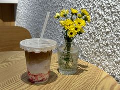 冬日草莓生酪暖白-Cafe on warm(丹霞店)