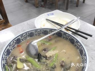 第一次去点了一个胡椒进牛杂还是牛肉不记得了