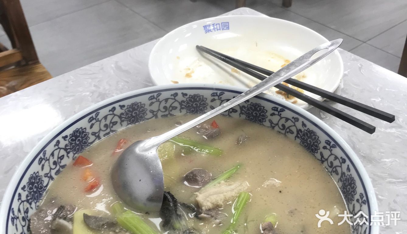 第一次去点了一个胡椒进牛杂还是牛肉不记得了