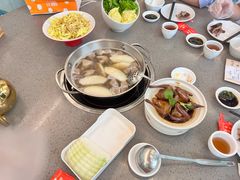 -郑猛记石岐鸽主题餐厅(长江店)