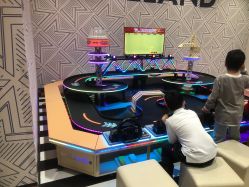 -meland亲子乐园(北京首开通州万象汇店)