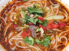 -兵哥豌豆面(雅颂居店)